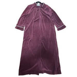 Vintage Diamond Tea Luxury Zip Robe Women's Petite Burgundy Velvet House Coat